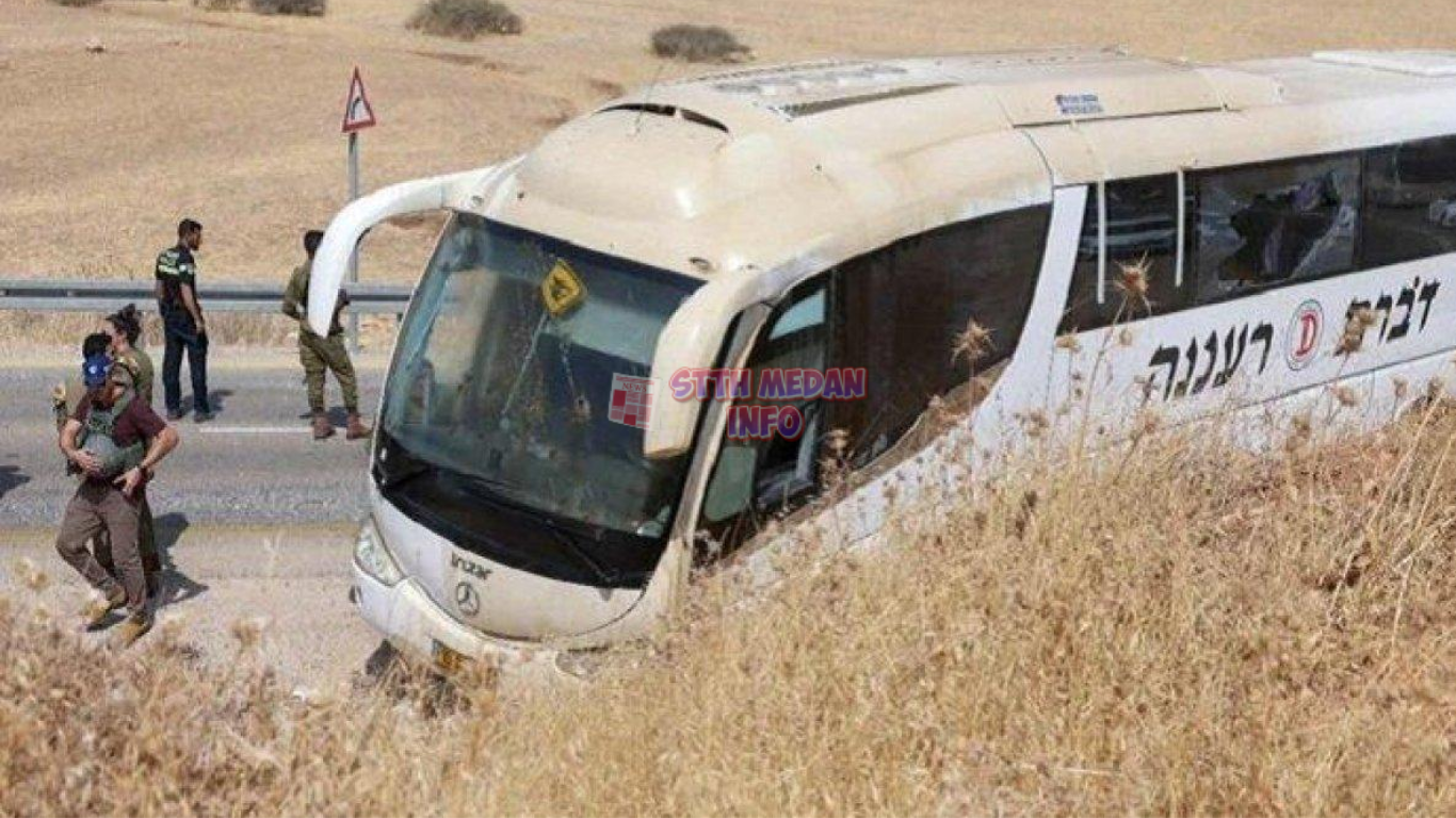 Penampakan Bus Israel yang ditembak