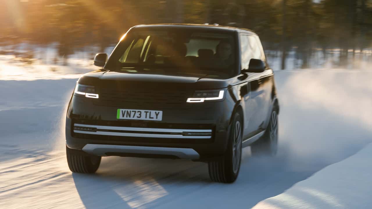 Potret Range Rover Electric