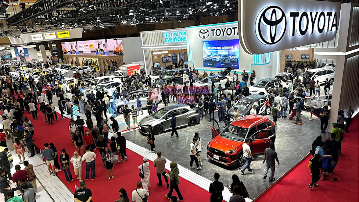 Potret Booth Toyota di Ajang IIMS 2024 - GridOTO