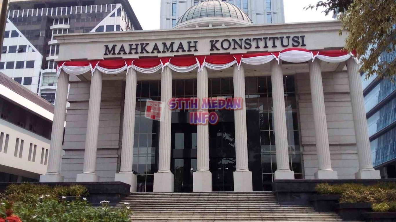 Potret Gedung MK - Kompasiana