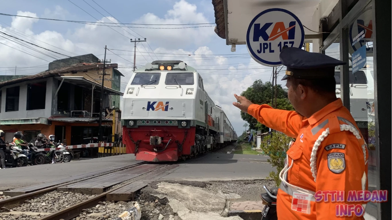 Potret Penjaga Kereta - Detik